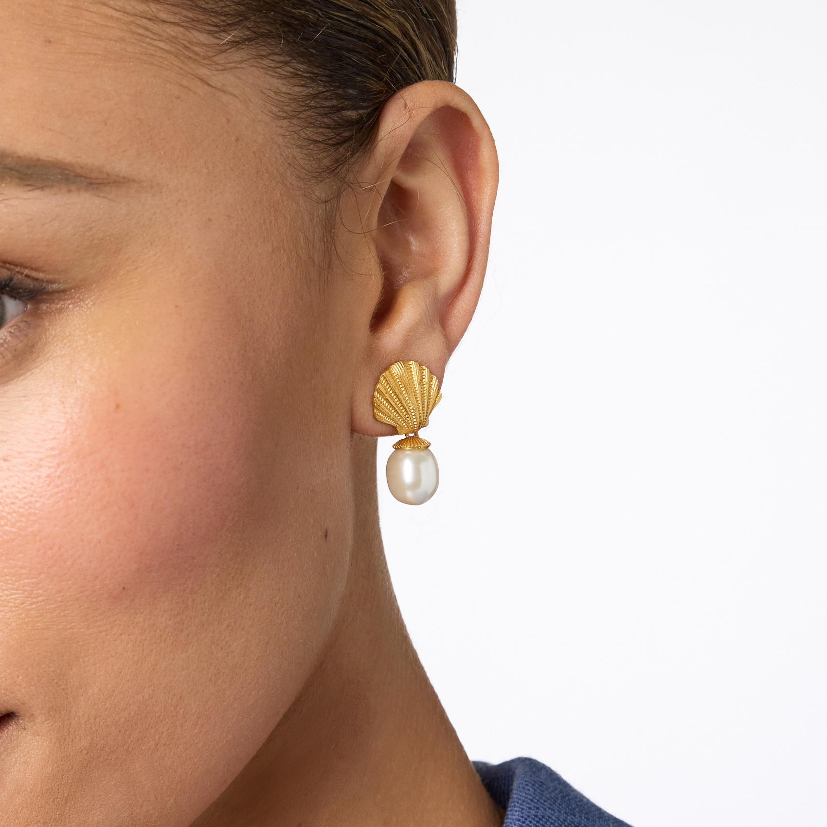 Gold outlet Pearl The Shellea Earrings