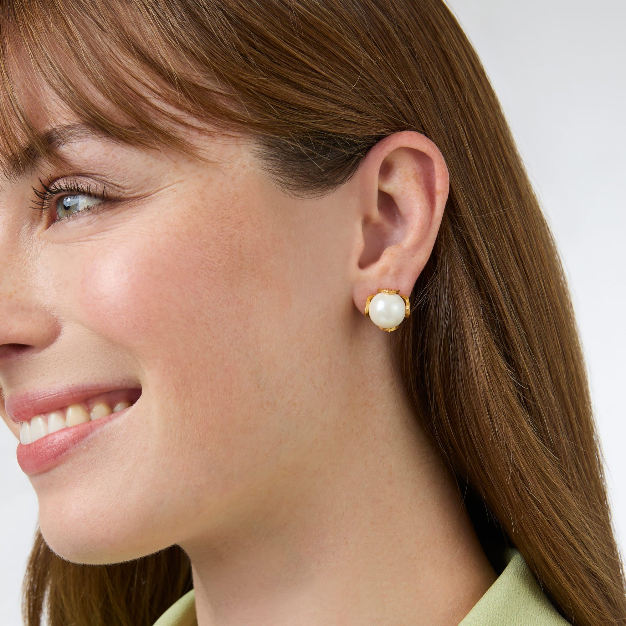 Penelope Pearl Stud Earrings